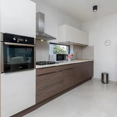 Apartment Olea Pula
