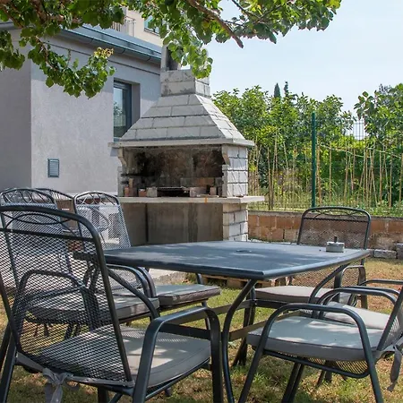 Olea Apartment
