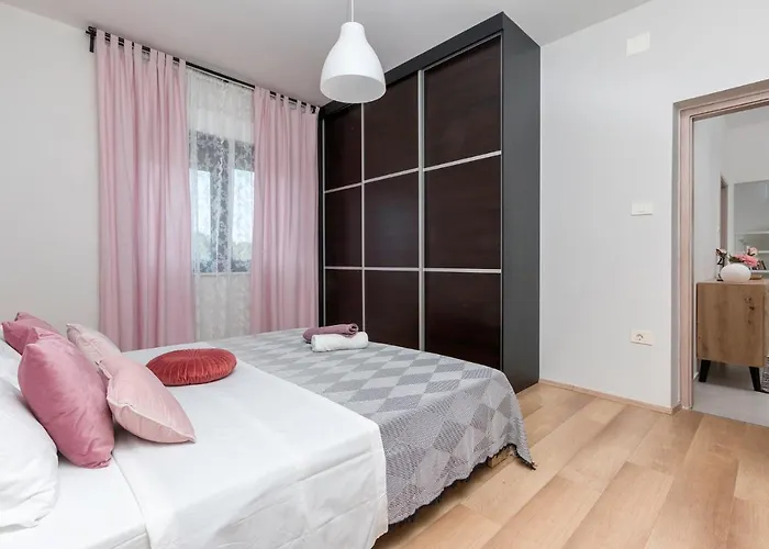 Apartment Olea Pula