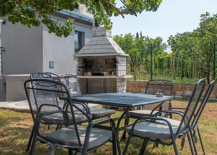 Olea Apartment