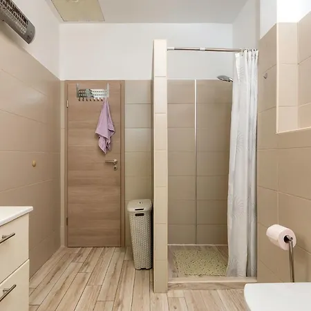 Olea Apartment